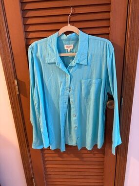 Candace Cameron Bure Turquoise Button-Up Blouse